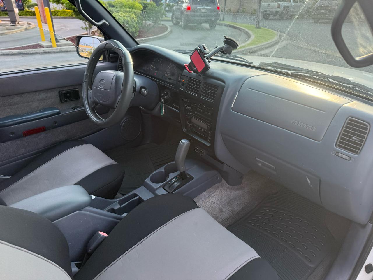 Toyota Tacoma PreRunner Xtracab V6 2WD 2000