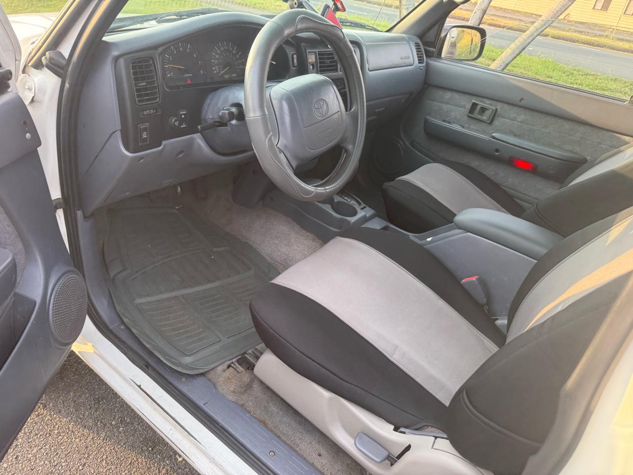 Toyota Tacoma PreRunner Xtracab V6 2WD 2000