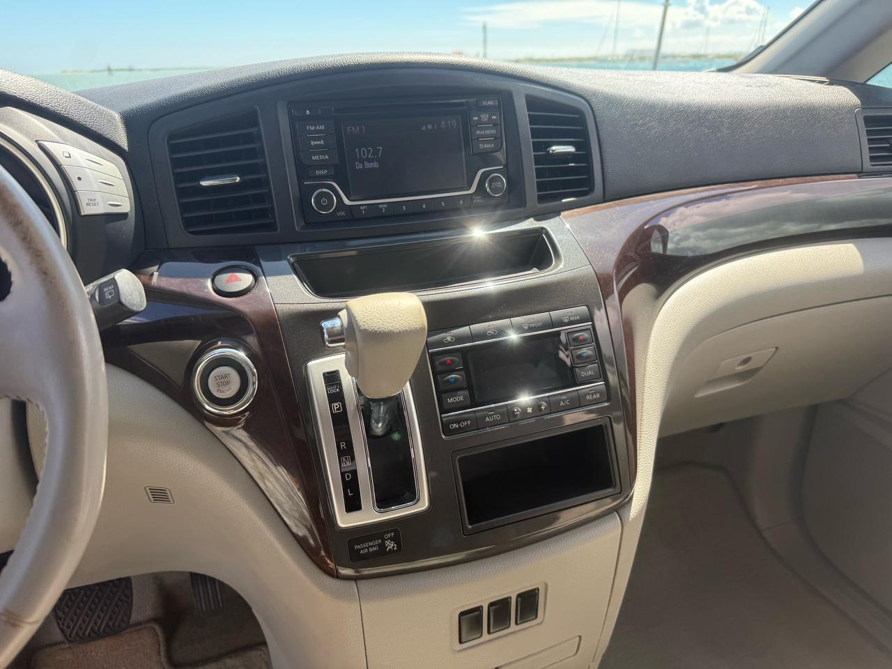 Nissan Quest SV 2017