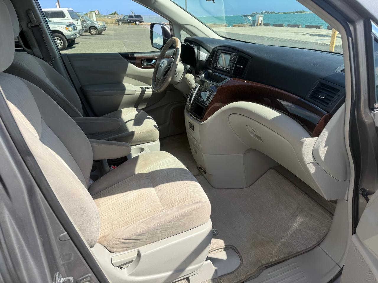 Nissan Quest SV 2017
