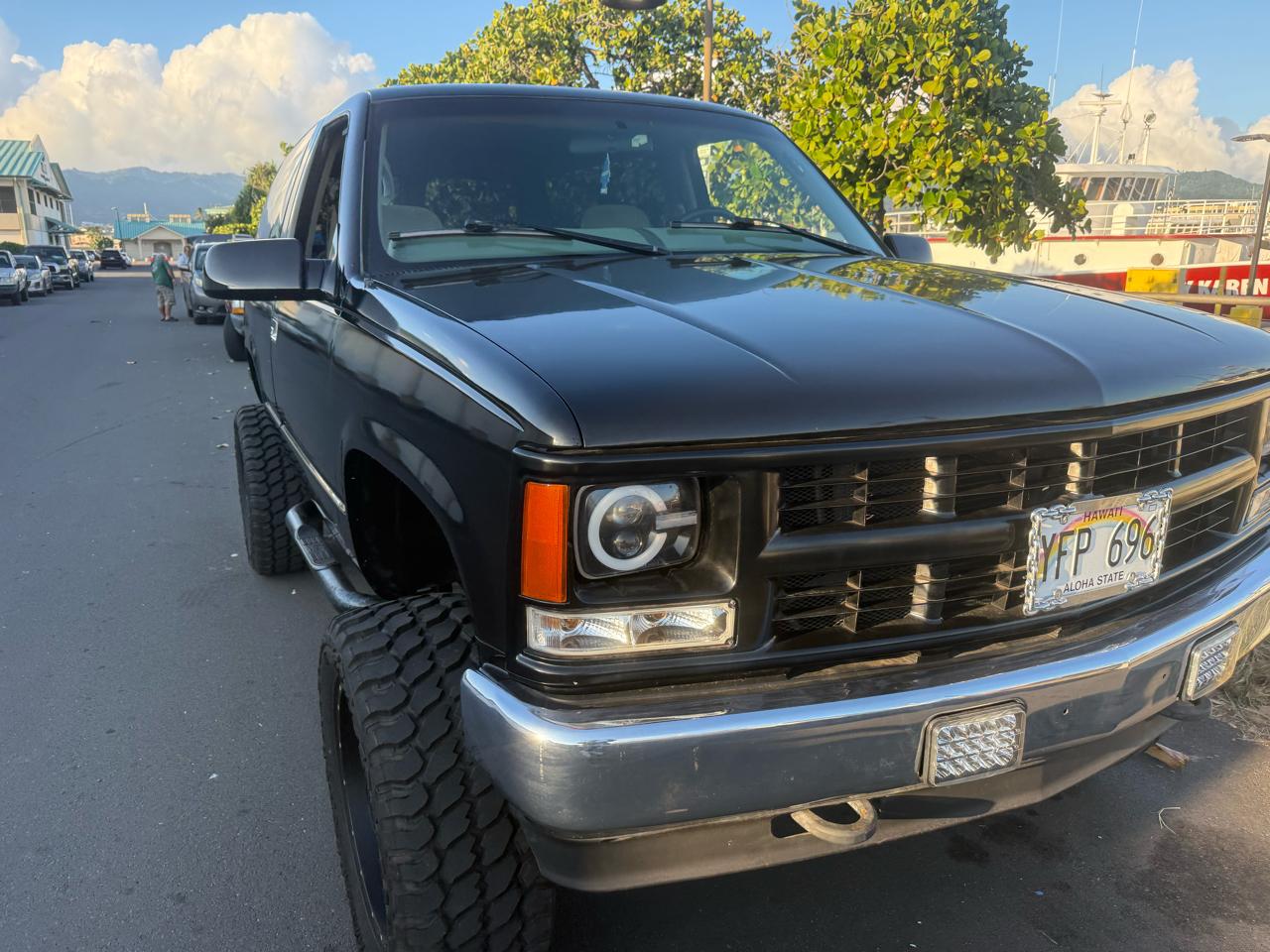 Chevrolet Tahoe 2-Door 4WD 1998