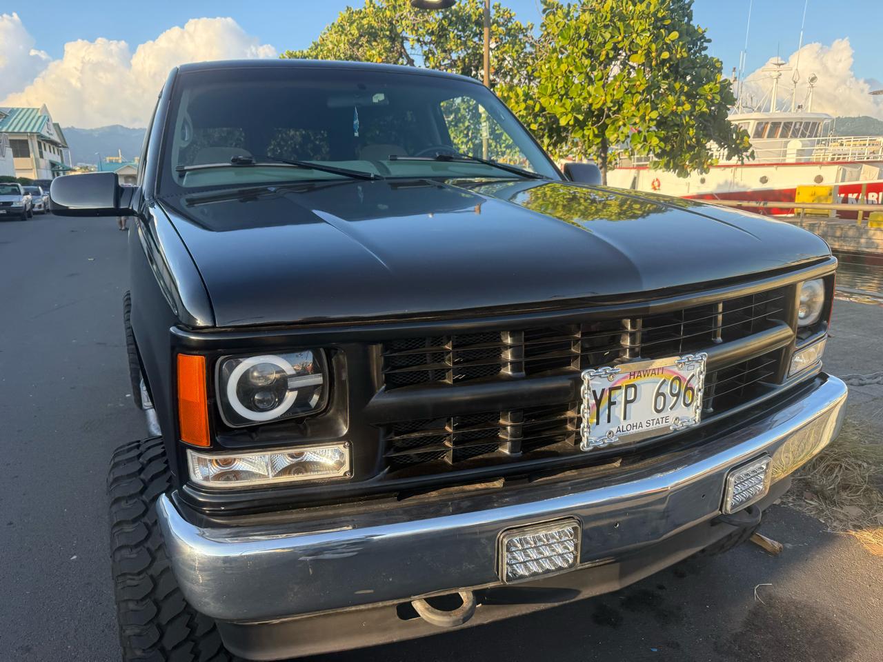 Chevrolet Tahoe 2-Door 4WD 1998