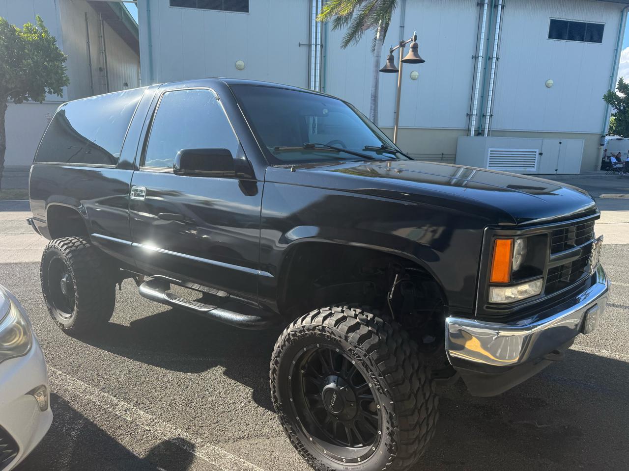 Chevrolet Tahoe 2-Door 4WD 1998
