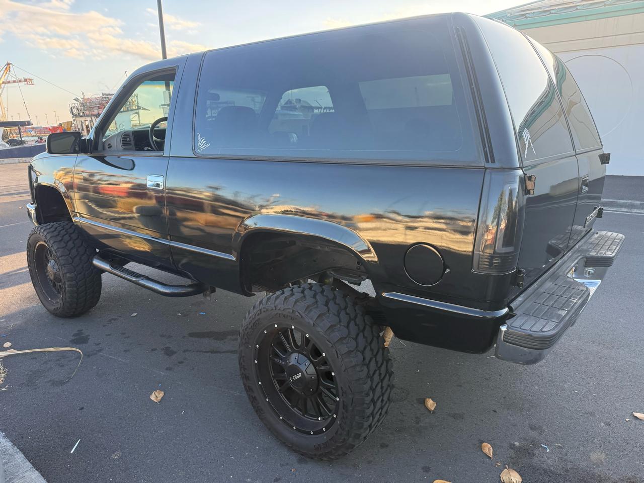 Chevrolet Tahoe 2-Door 4WD 1998
