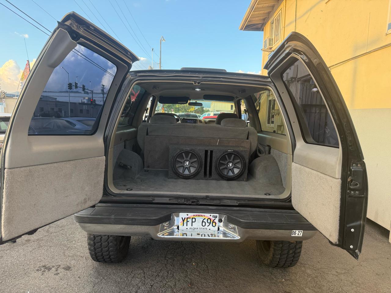 Chevrolet Tahoe 2-Door 4WD 1998