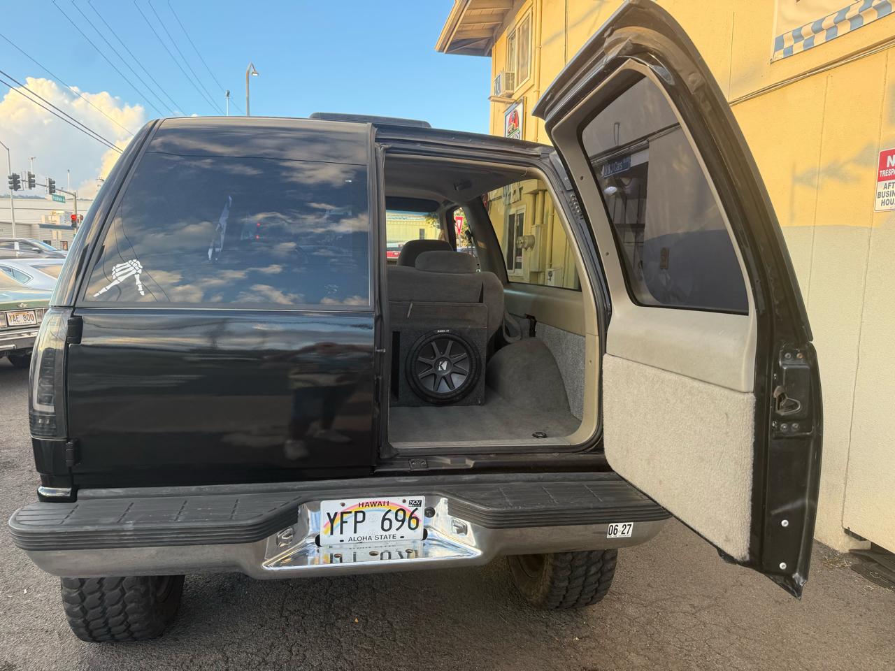 Chevrolet Tahoe 2-Door 4WD 1998