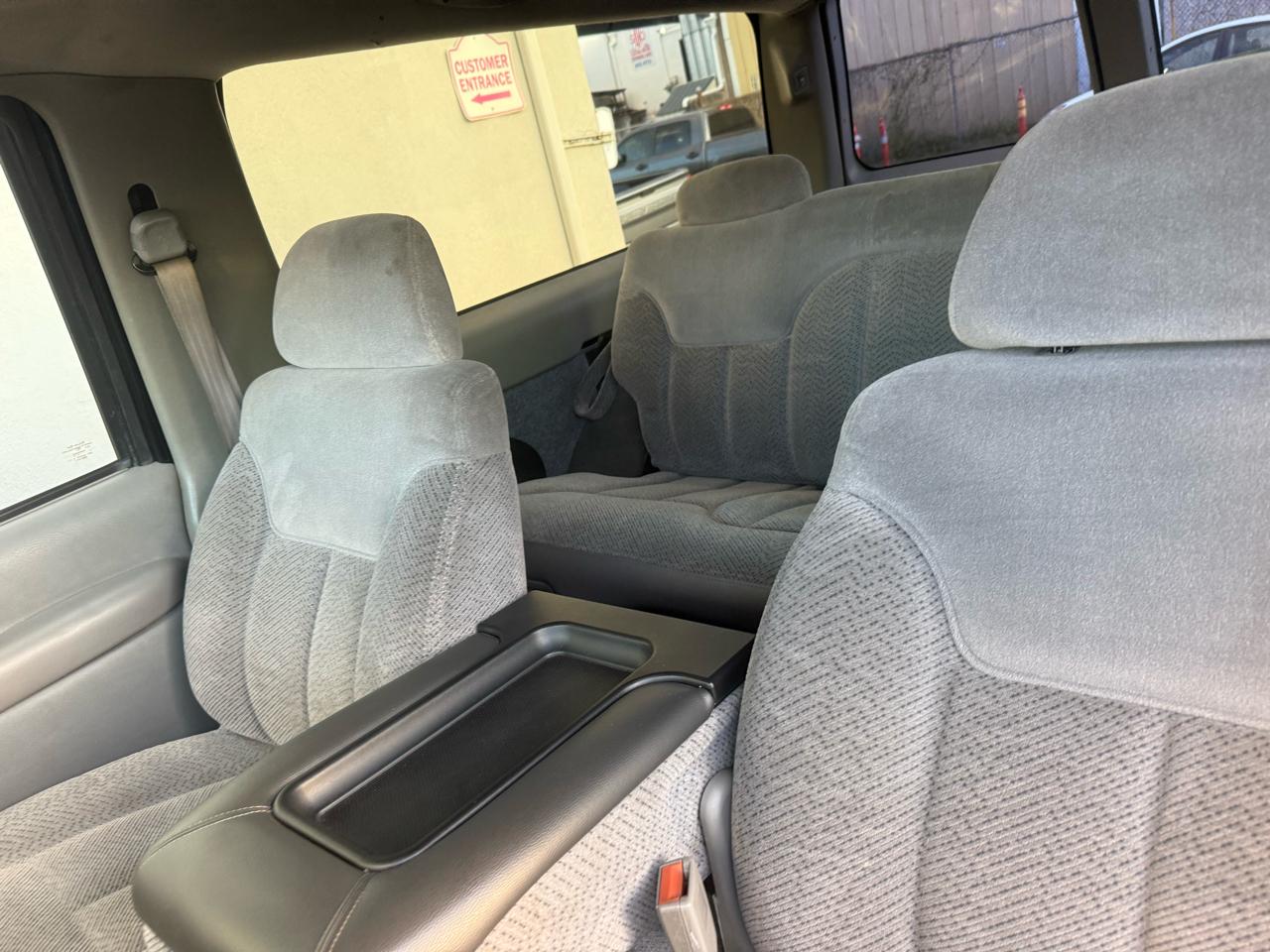 Chevrolet Tahoe 2-Door 4WD 1998