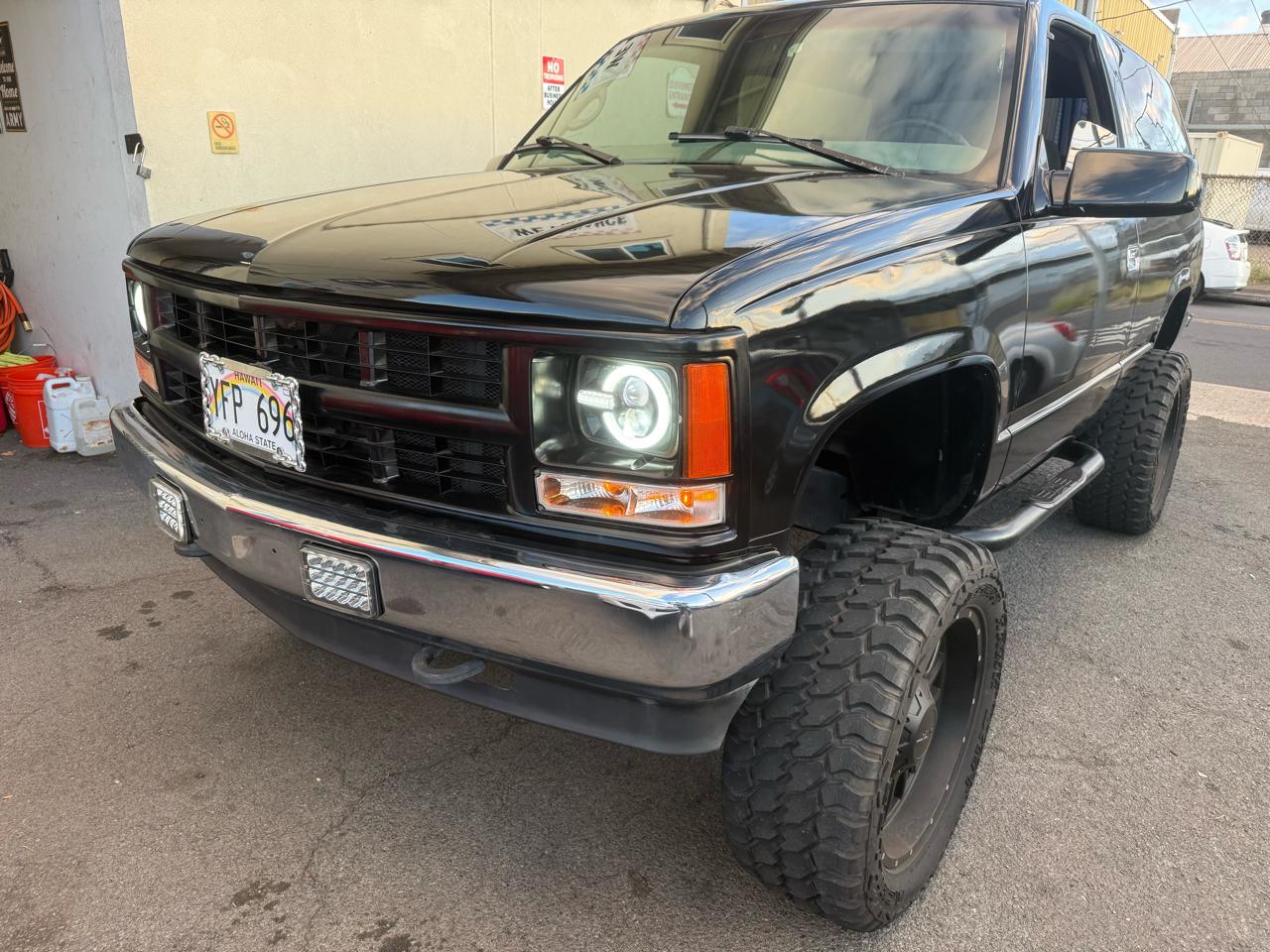 Chevrolet Tahoe 2-Door 4WD 1998
