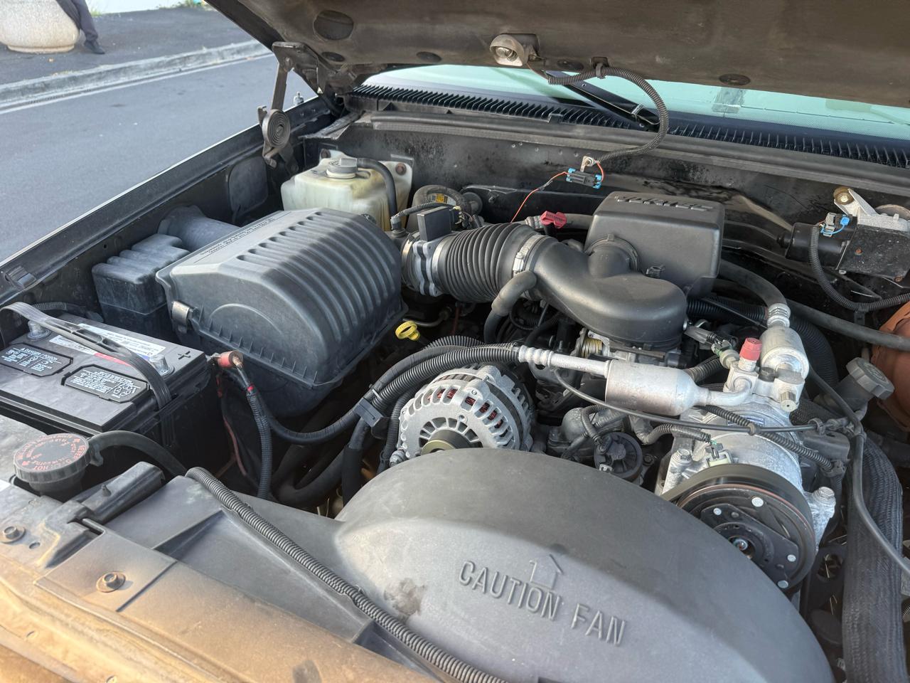 Chevrolet Tahoe 2-Door 4WD 1998