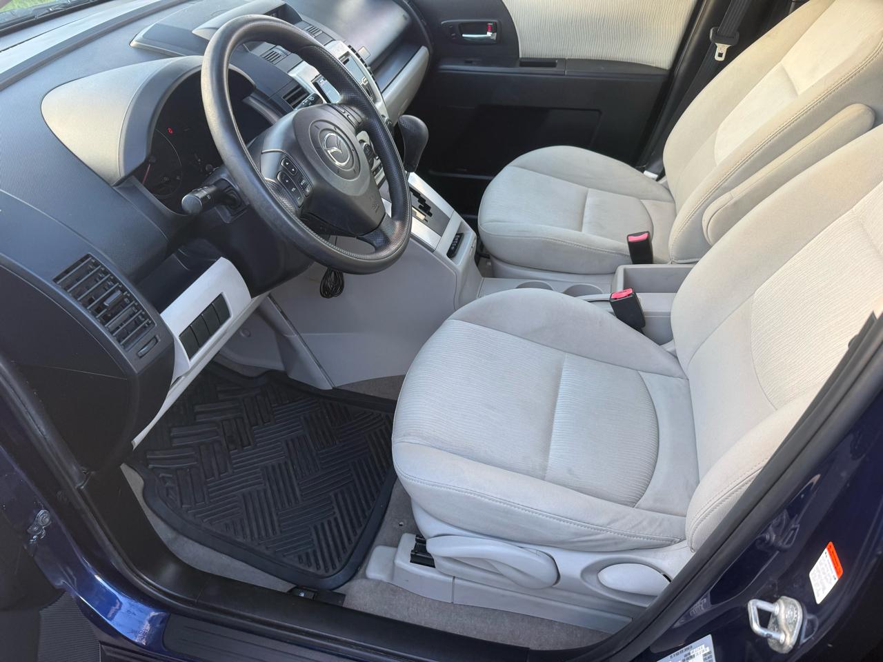 Mazda MAZDA5 Grand Touring 2010