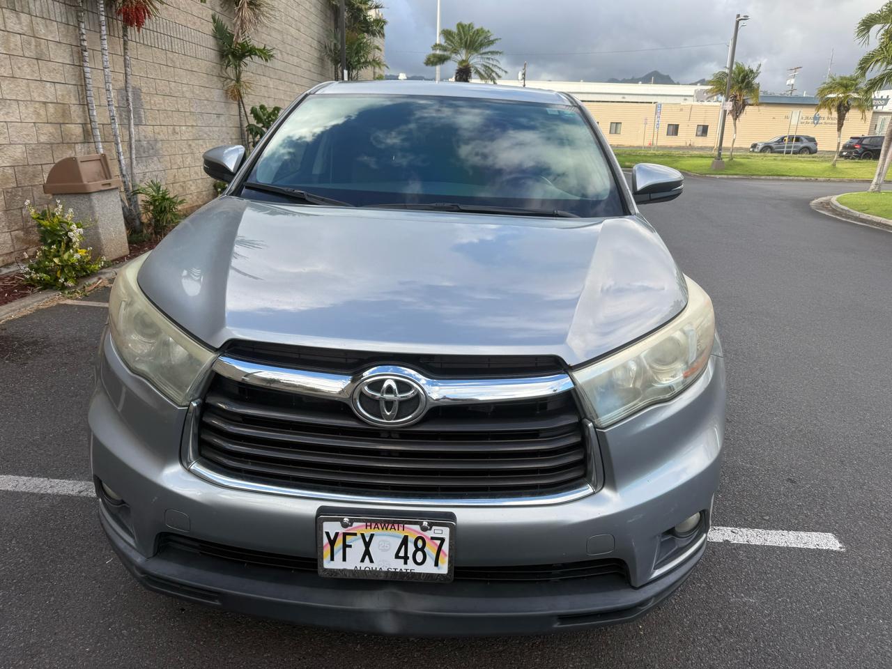 Toyota Highlander LE Plus FWD V6 2015
