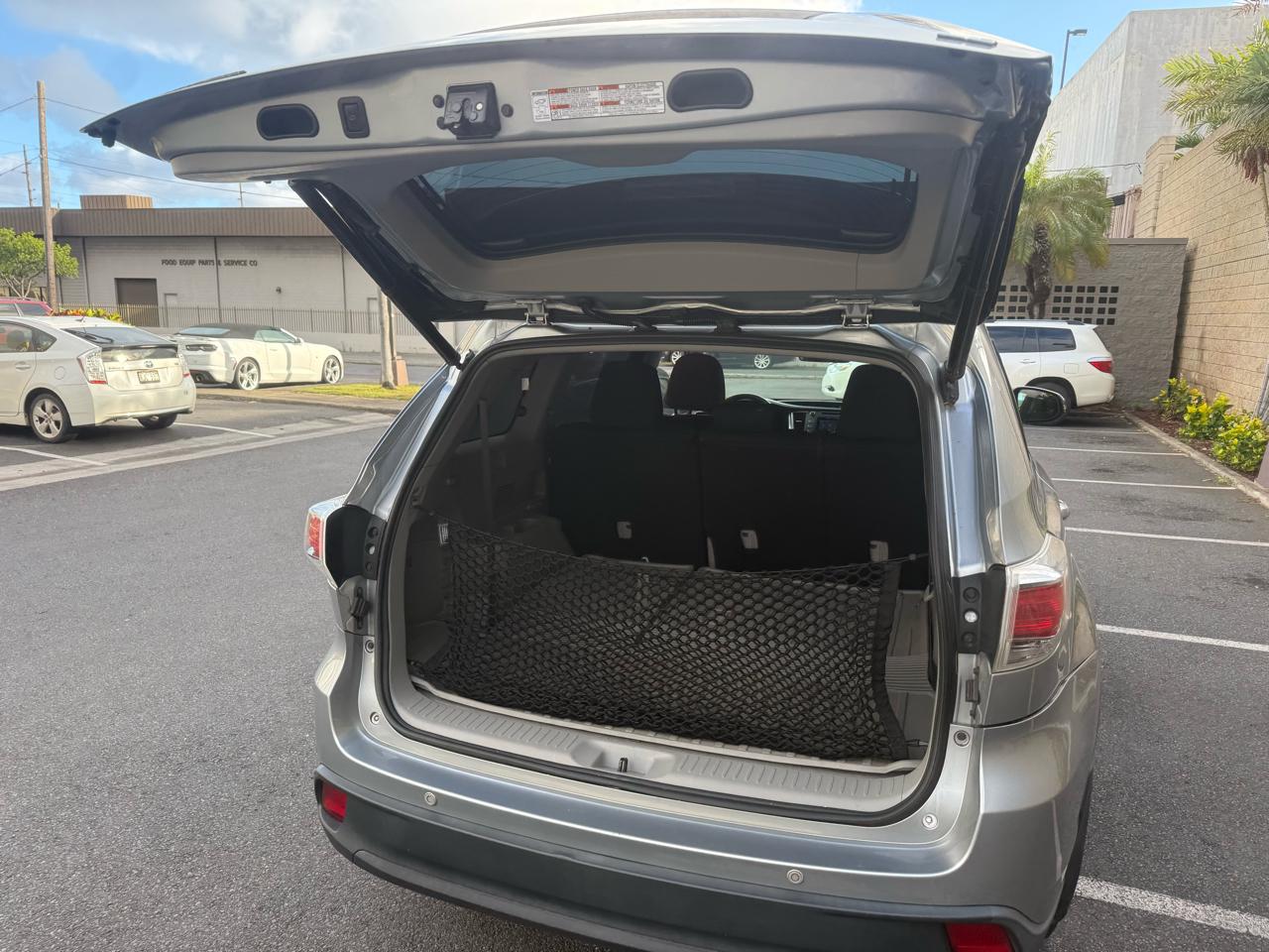 Toyota Highlander LE Plus FWD V6 2015