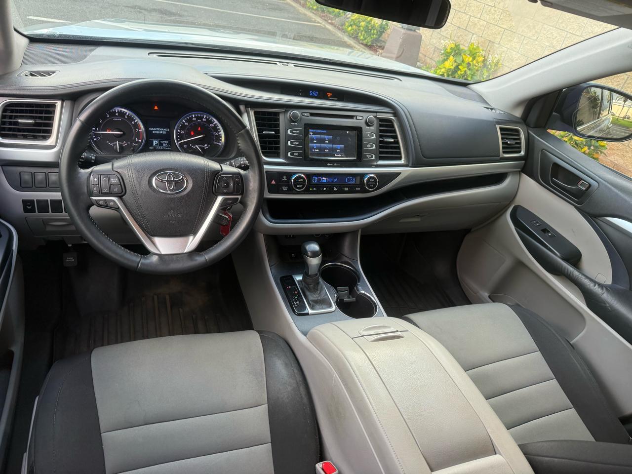 Toyota Highlander LE Plus FWD V6 2015