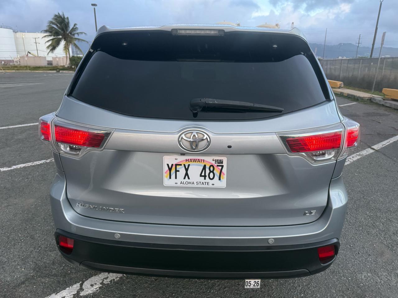 Toyota Highlander LE Plus FWD V6 2015
