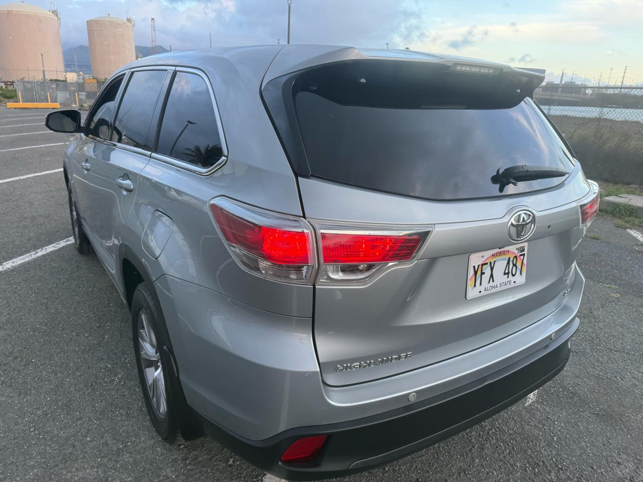 Toyota Highlander LE Plus FWD V6 2015
