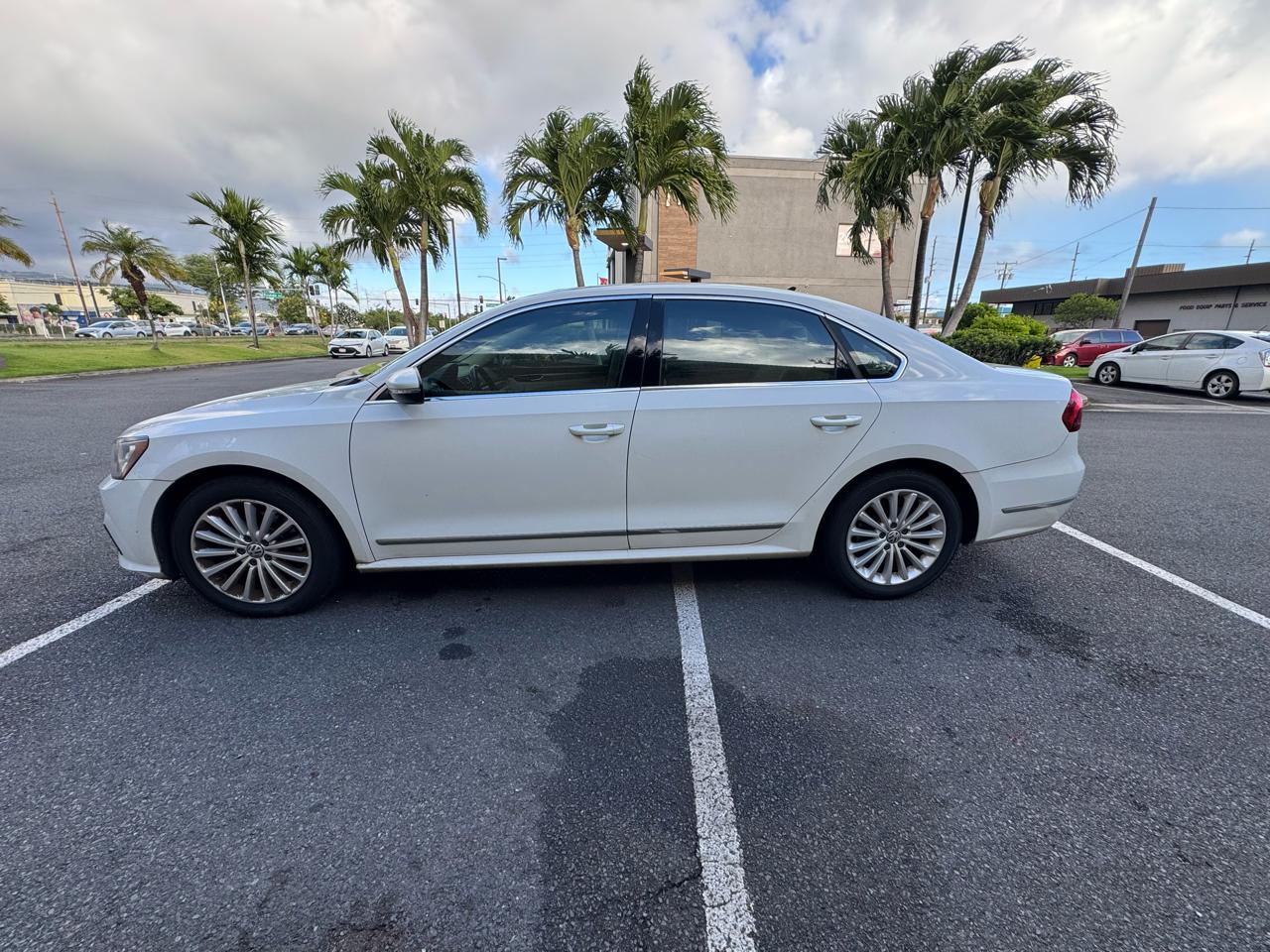 Volkswagen Passat SE 4D Sedan 1.8T 2017
