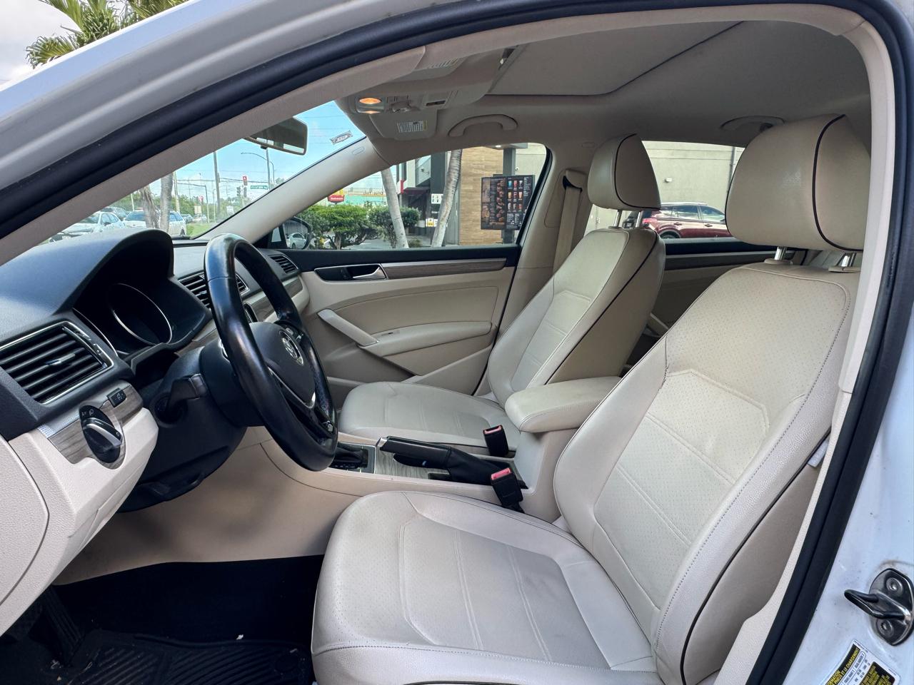 Volkswagen Passat SE 4D Sedan 1.8T 2017