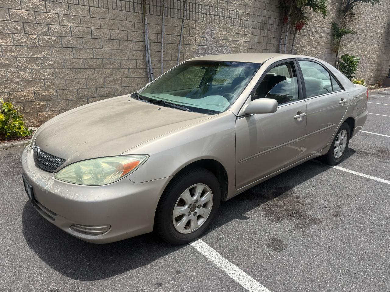 Toyota Camry LE V6 2004