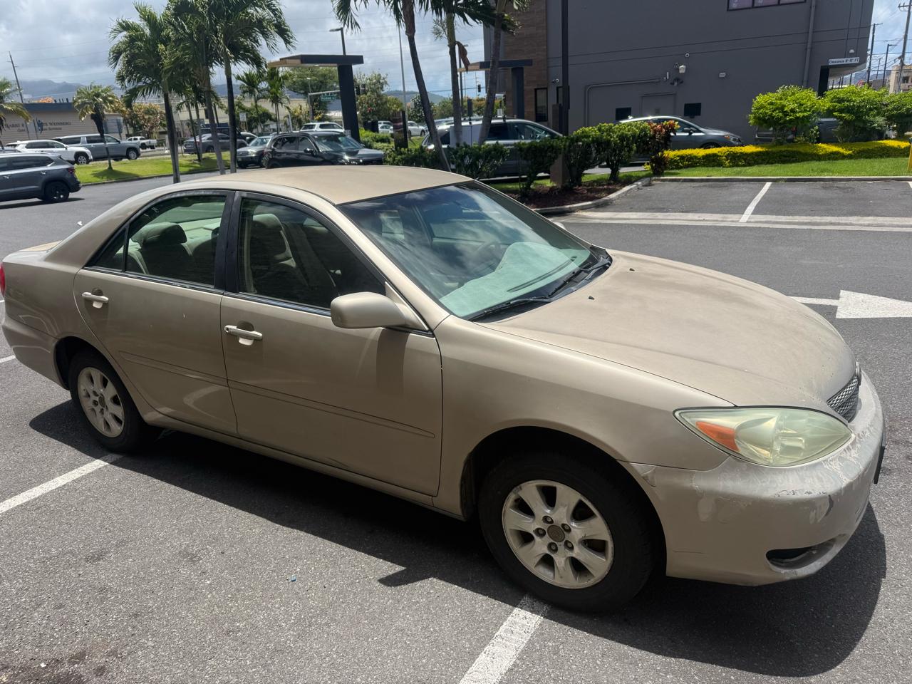 Toyota Camry LE V6 2004
