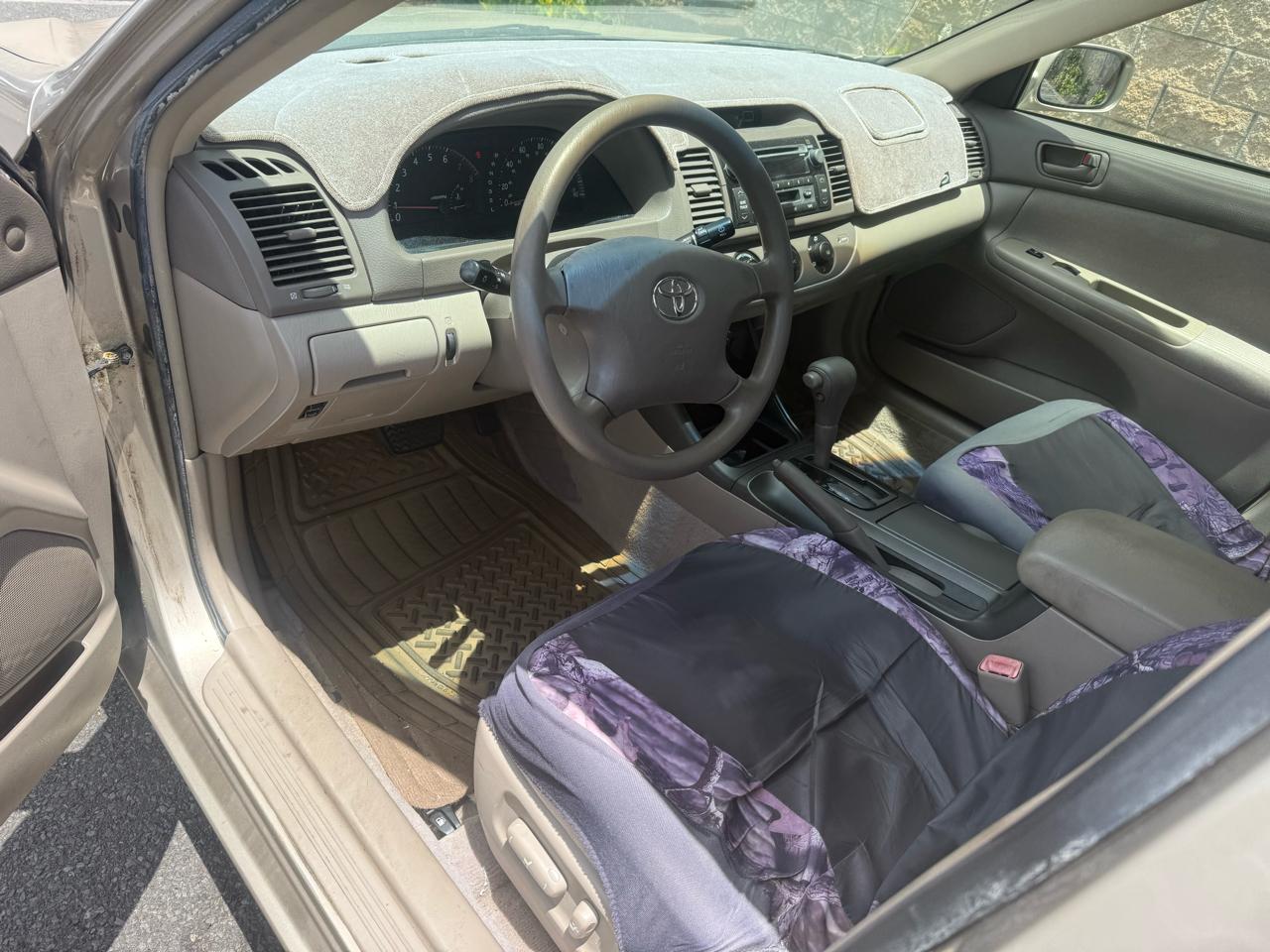 Toyota Camry LE V6 2004