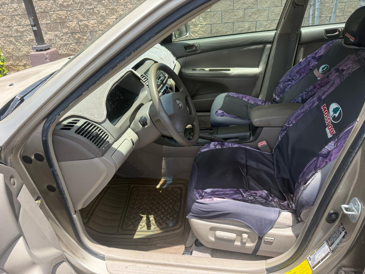 Toyota Camry LE V6 2004