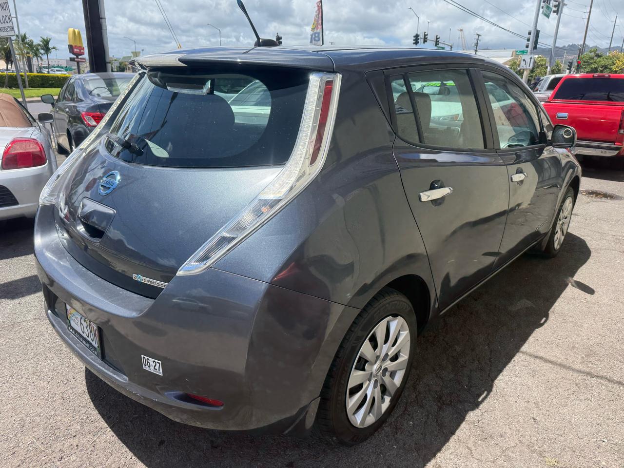 Nissan Leaf S 2013