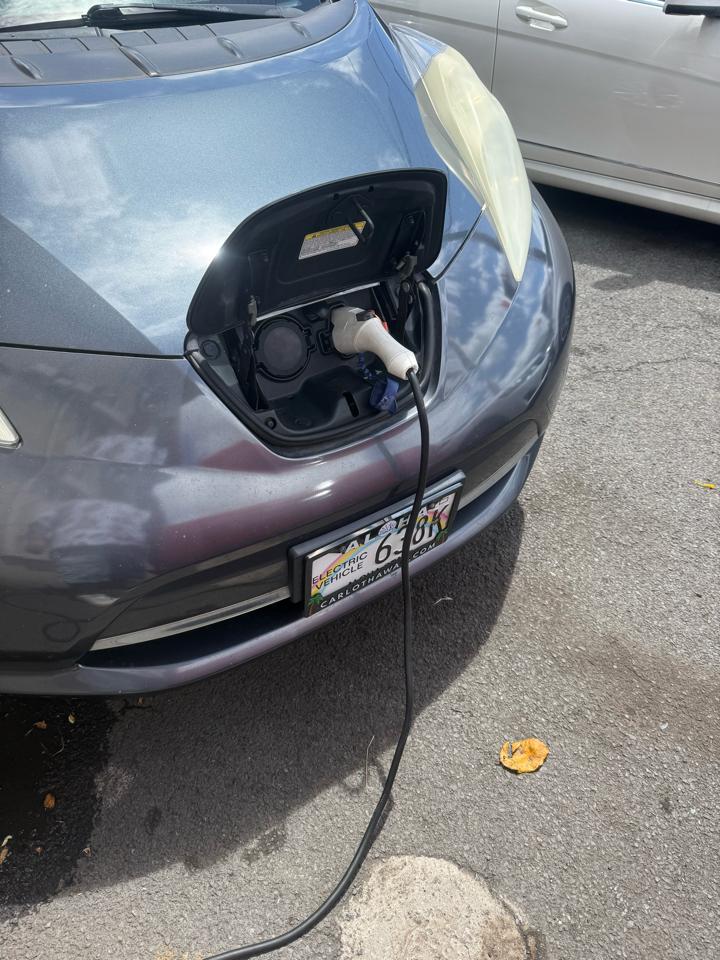 Nissan Leaf S 2013
