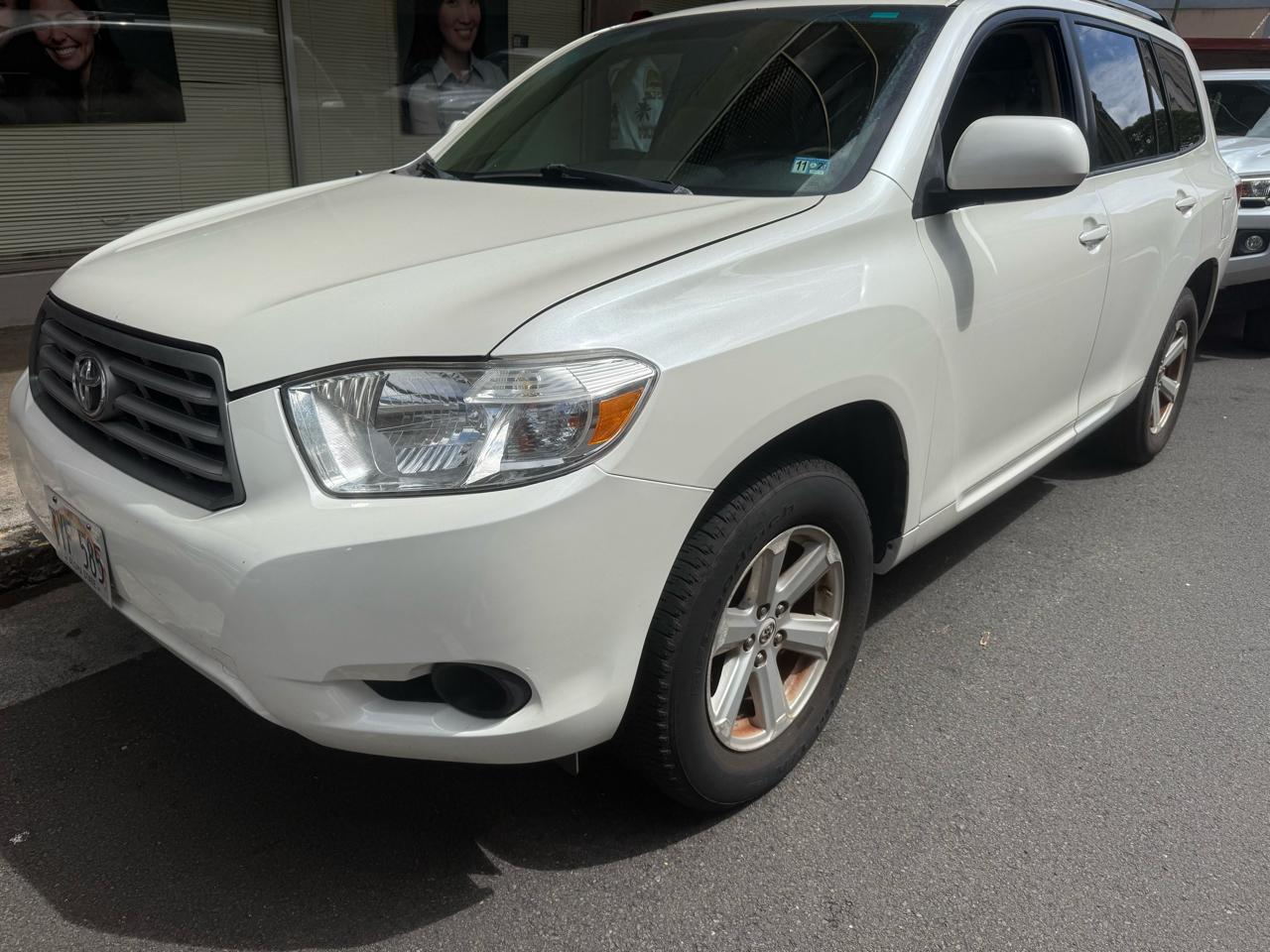 Toyota Highlander Base 2WD V6 2010