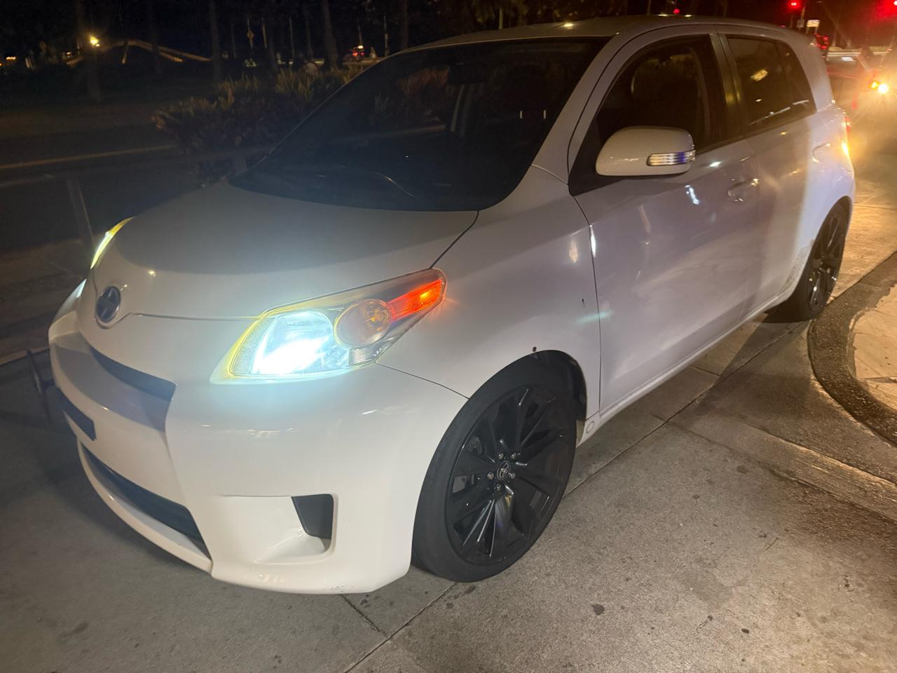 Scion xD 5-Door 2010