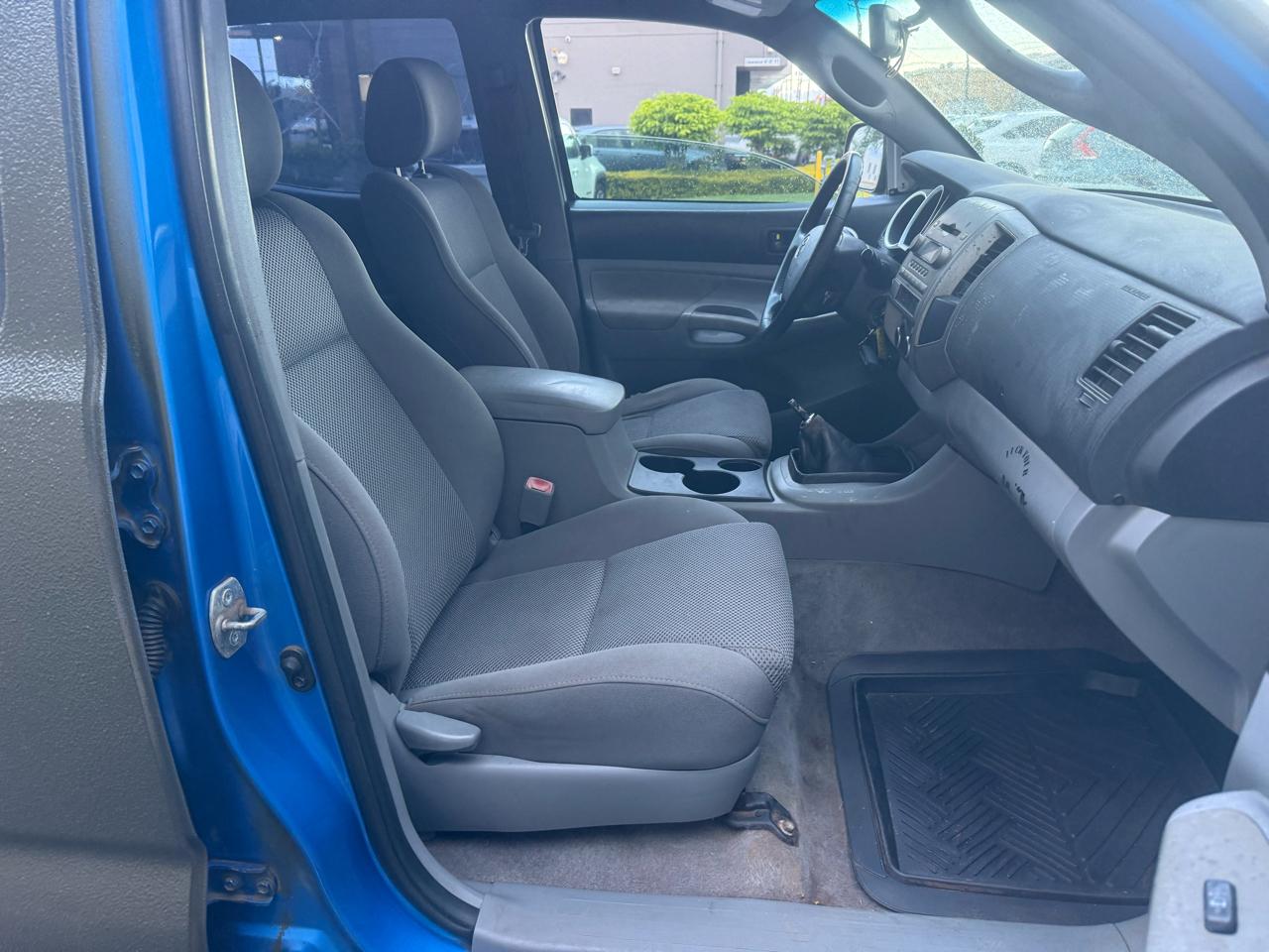 Toyota Tacoma Double Cab V6 4WD 2006