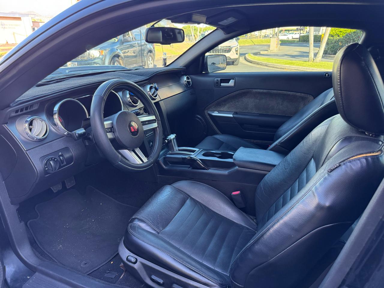 Ford Mustang GT Deluxe Coupe 2007