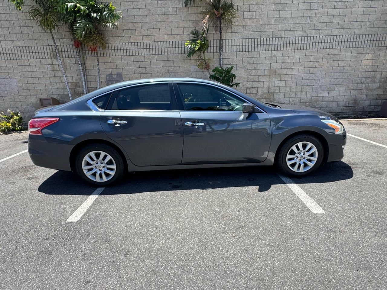Nissan Altima 2.5 S 2013