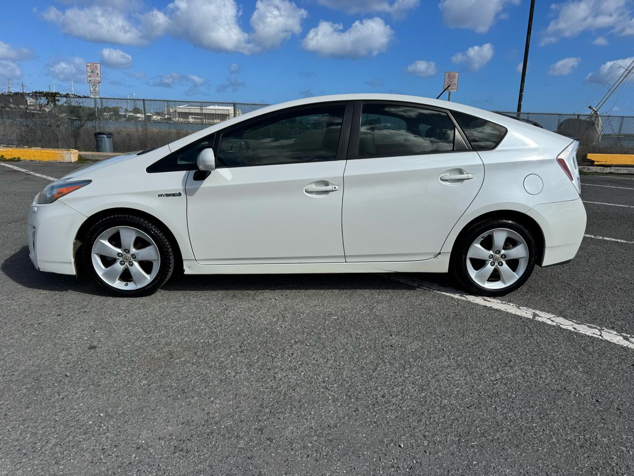 Toyota Prius Prius V 2010