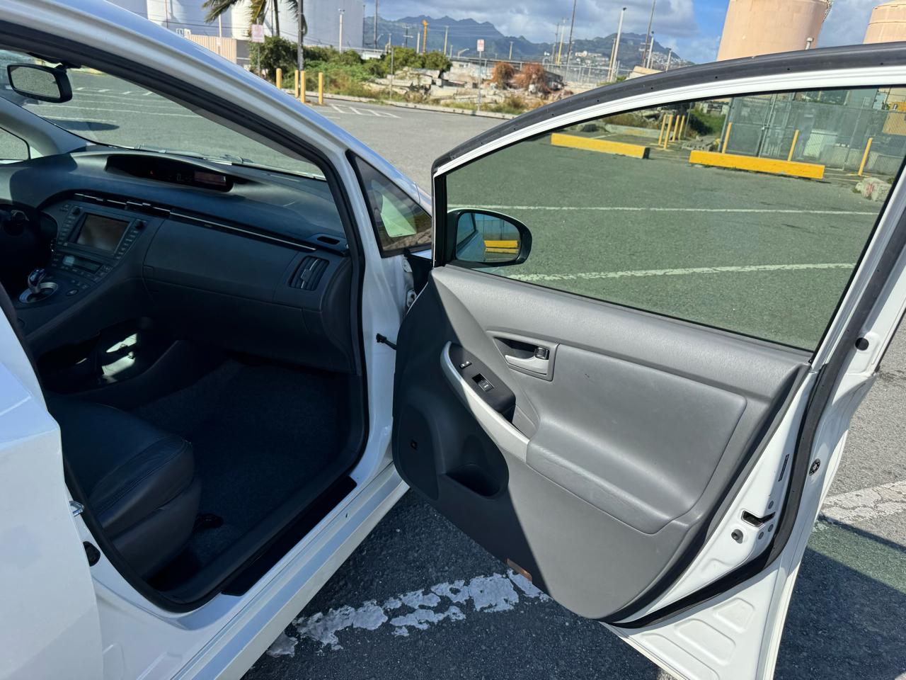 Toyota Prius Prius V 2010