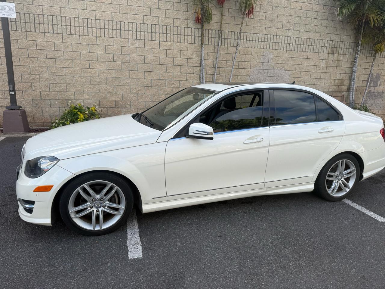 Mercedes-Benz C-Class 4dr Sdn Sport 1.8L Auto 2013