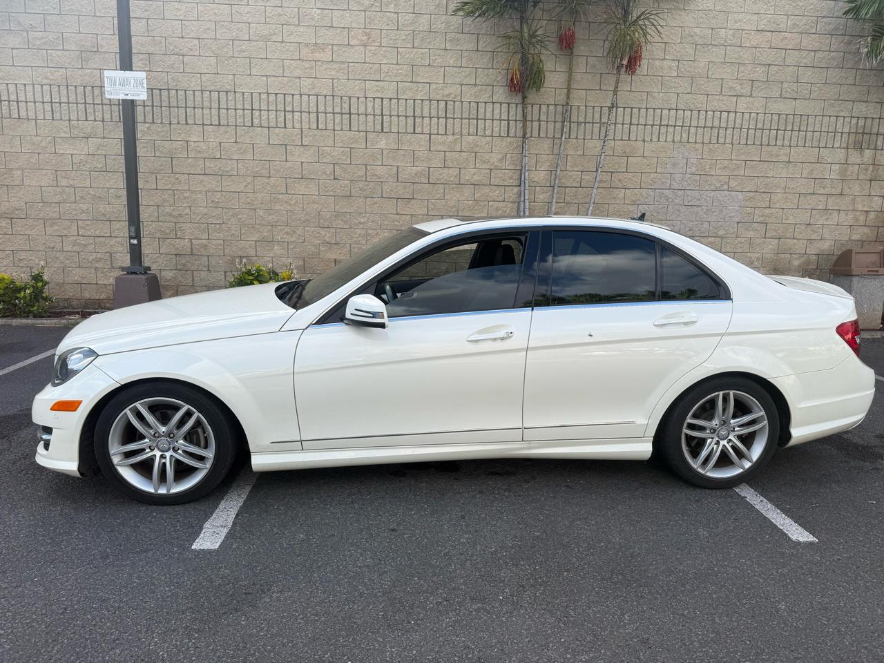 Mercedes-Benz C-Class 4dr Sdn Sport 1.8L Auto 2013