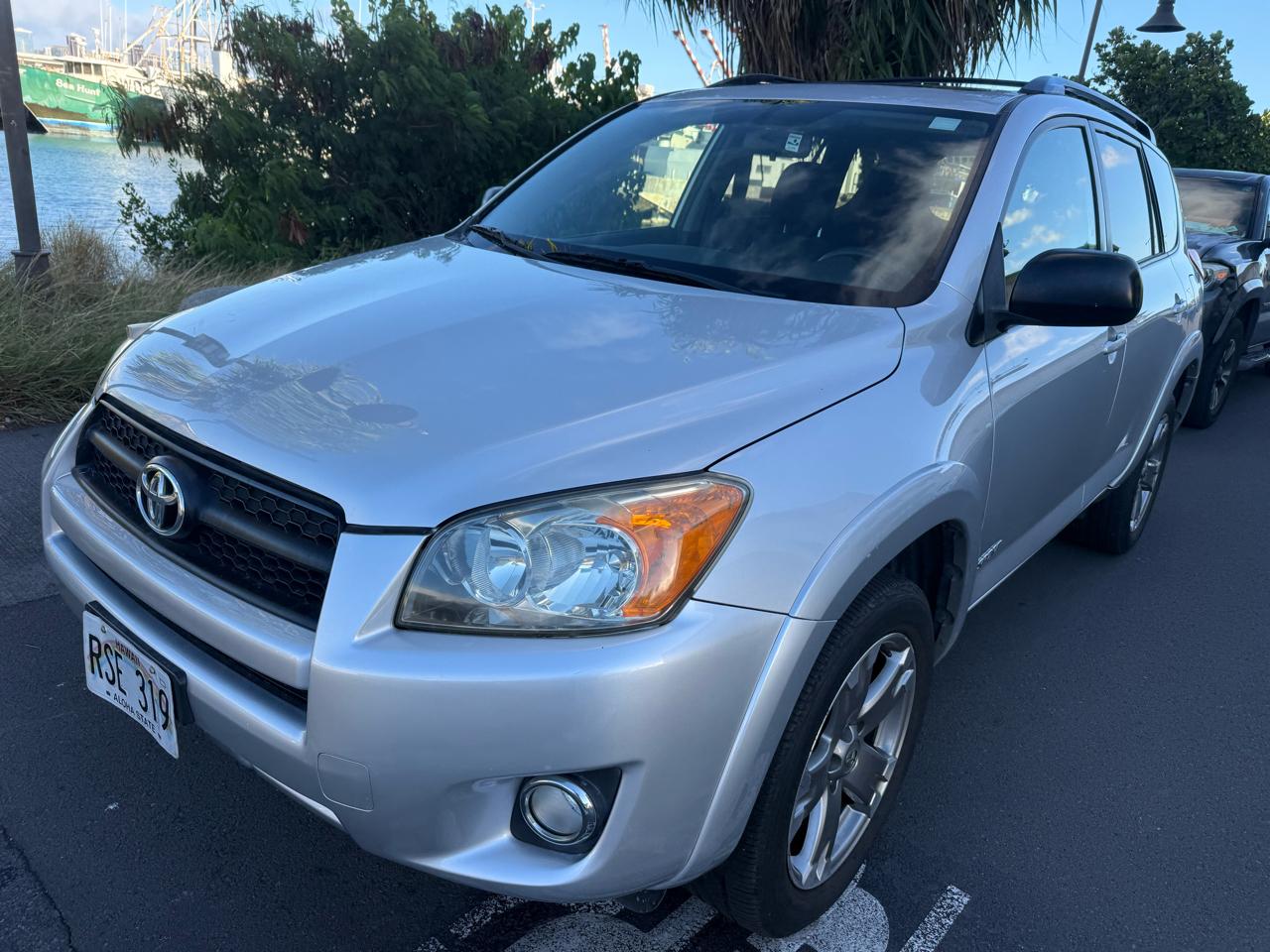 Toyota RAV4 Sport I4 2WD 2011