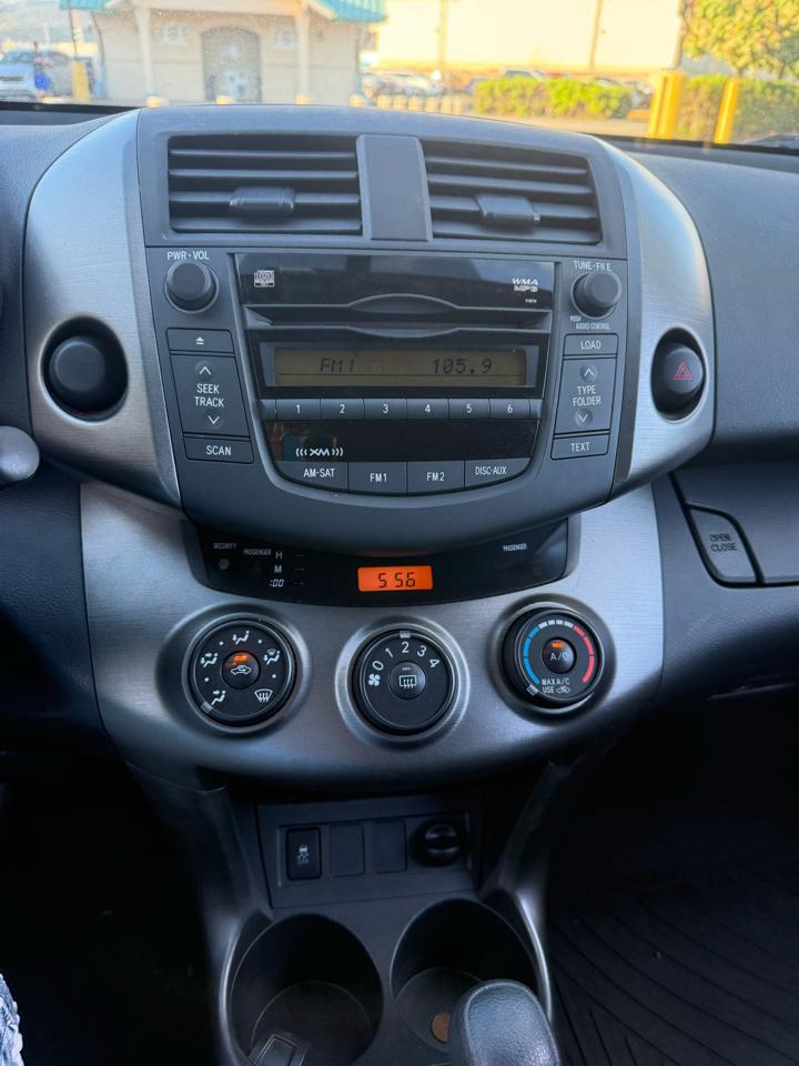 Toyota RAV4 Sport I4 2WD 2011