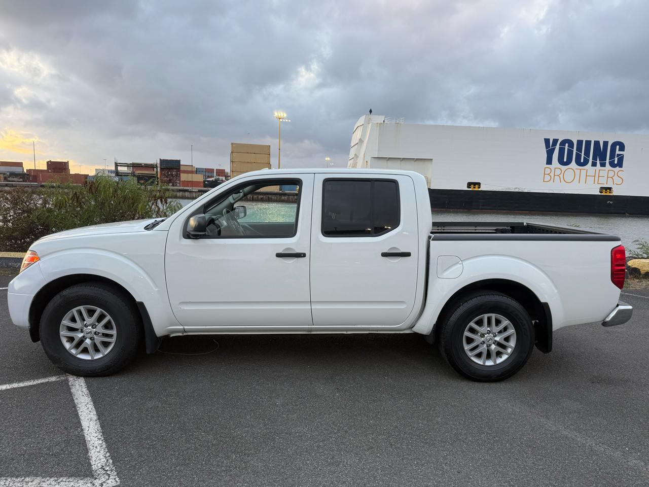Nissan Frontier Crew Cab 4x2 SV 2018