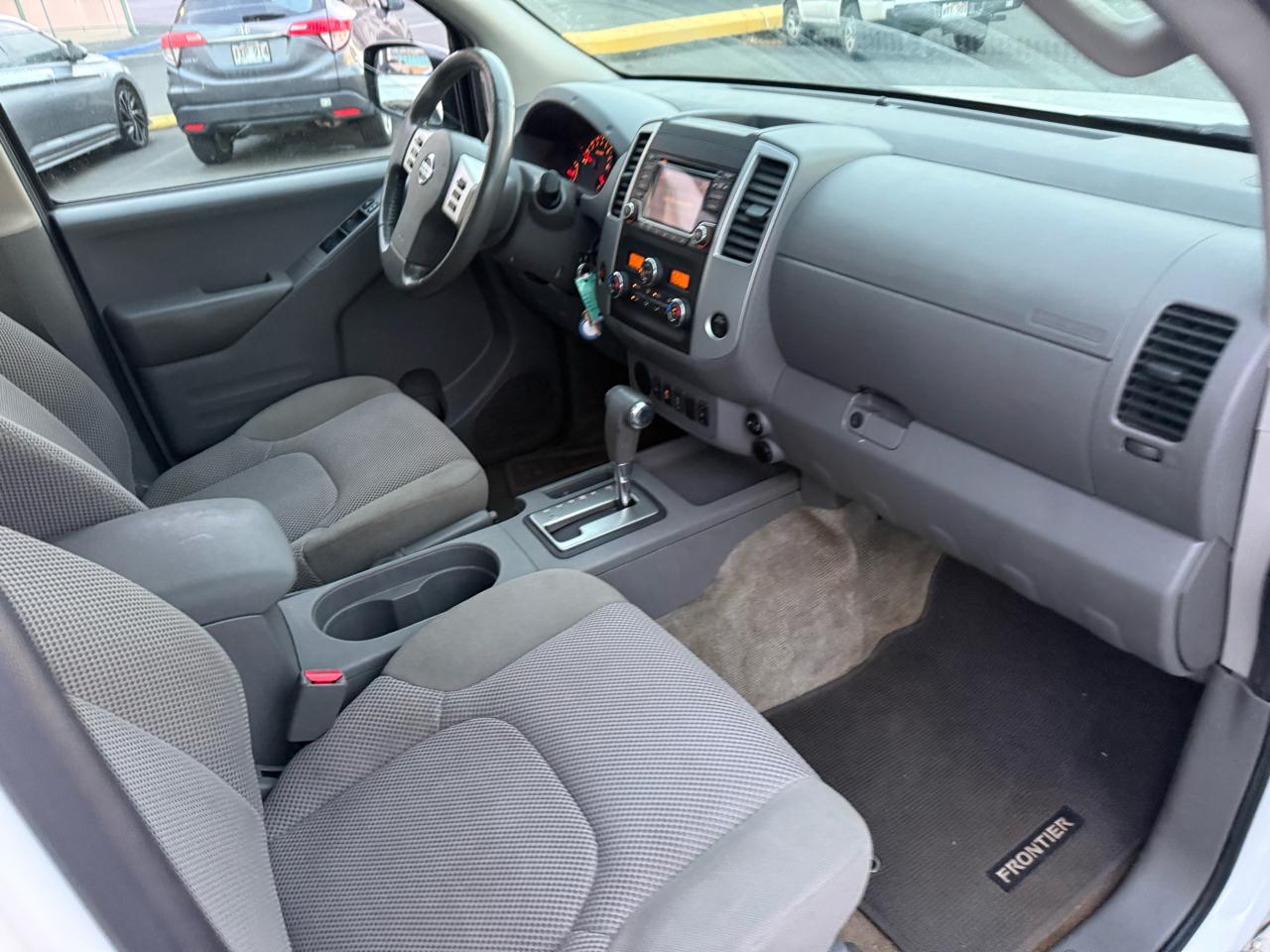 Nissan Frontier Crew Cab 4x2 SV 2018