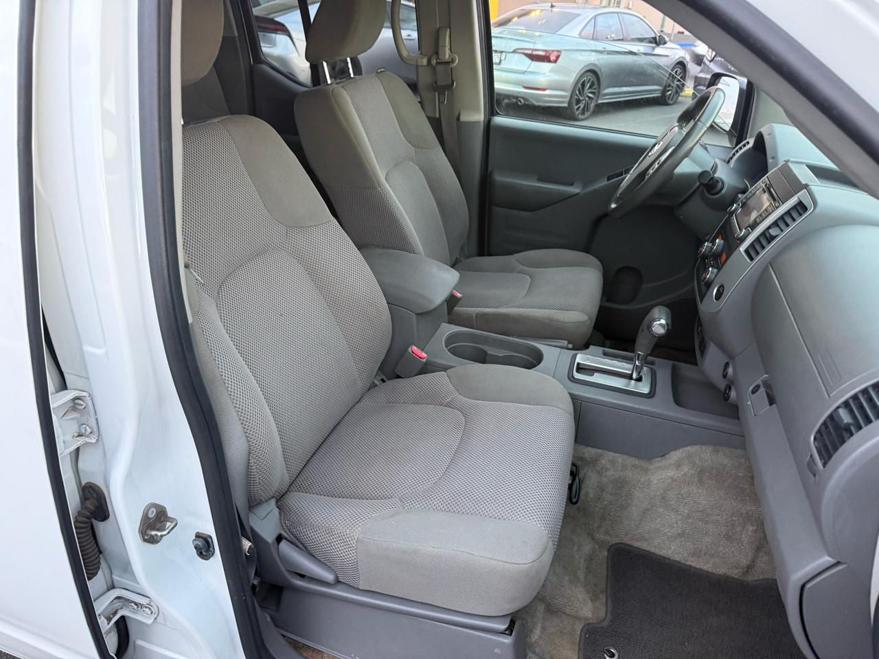 Nissan Frontier Crew Cab 4x2 SV 2018