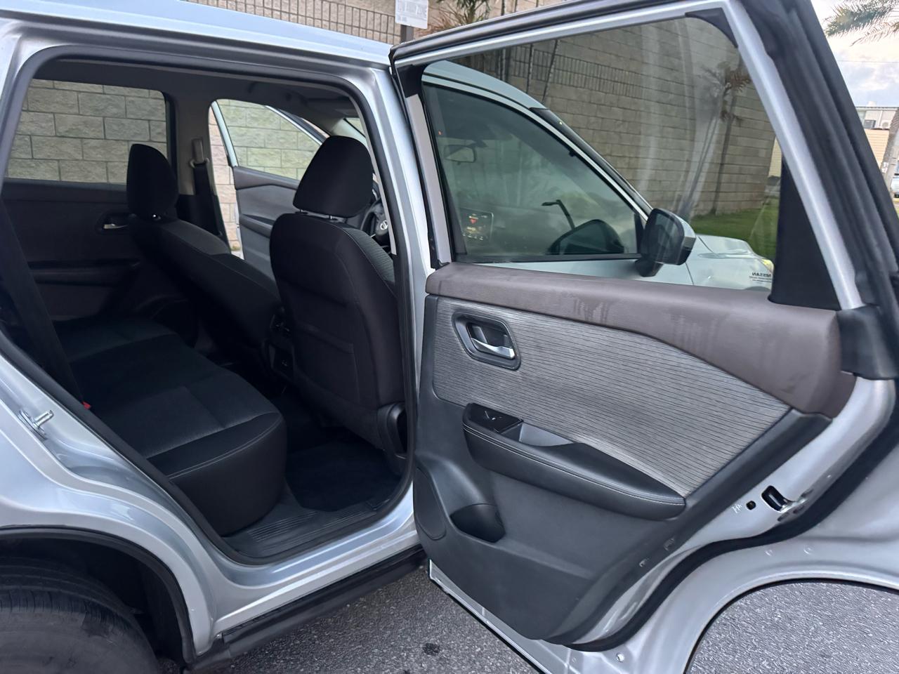 Nissan Rogue SV 2021
