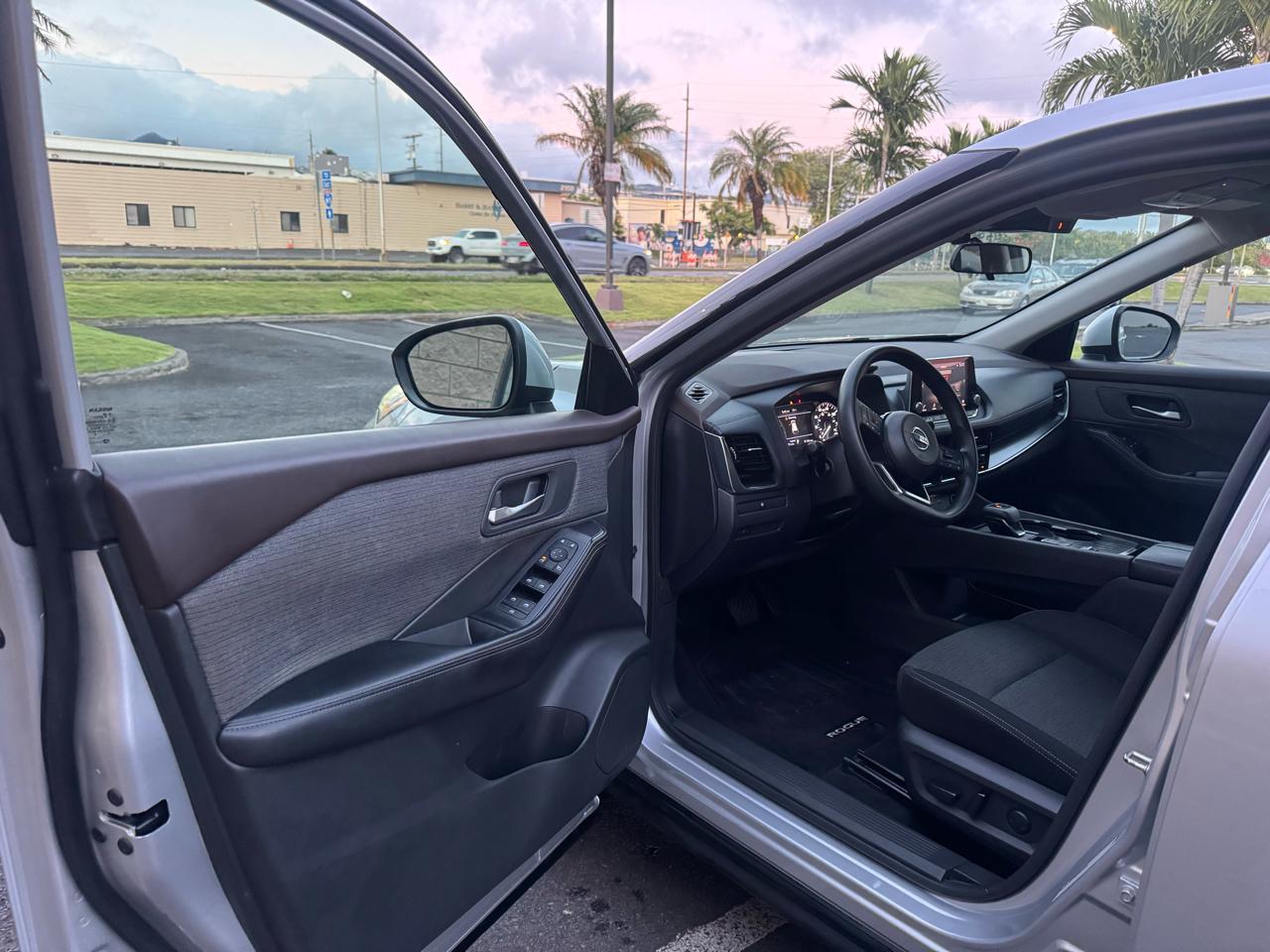 Nissan Rogue SV 2021
