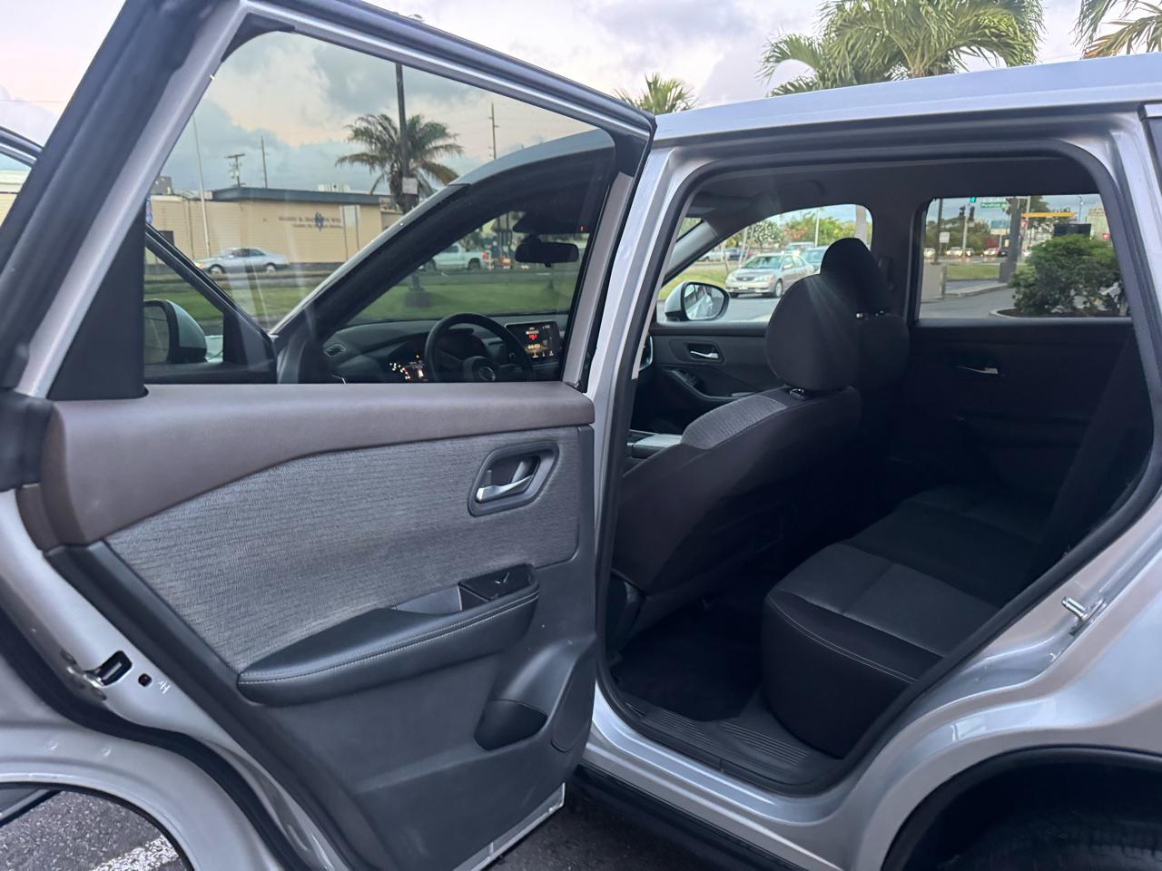 Nissan Rogue SV 2021