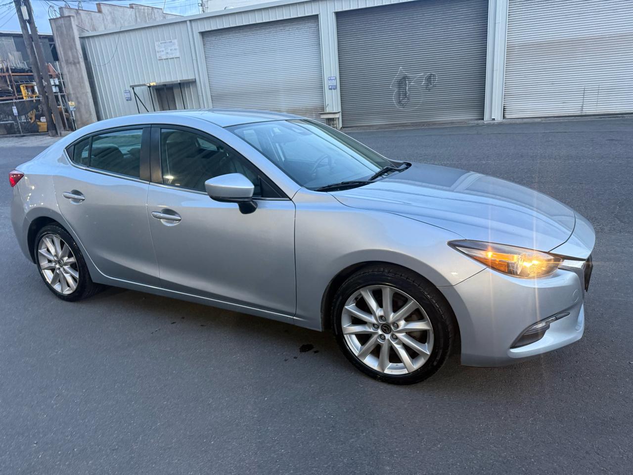 Mazda MAZDA3 i Touring AT 4-Door 2017