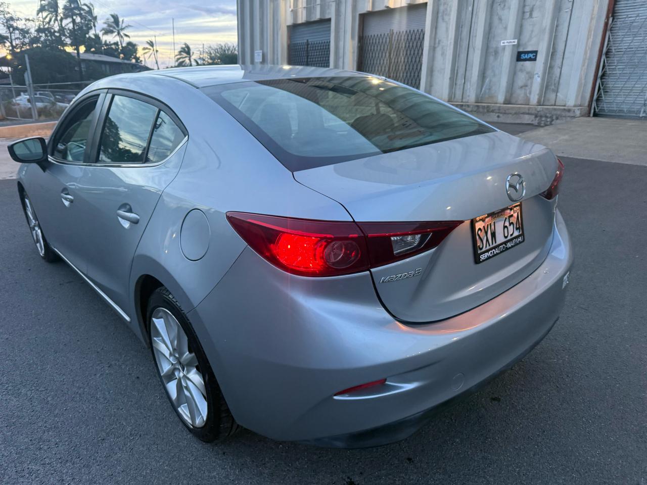 Mazda MAZDA3 i Touring AT 4-Door 2017