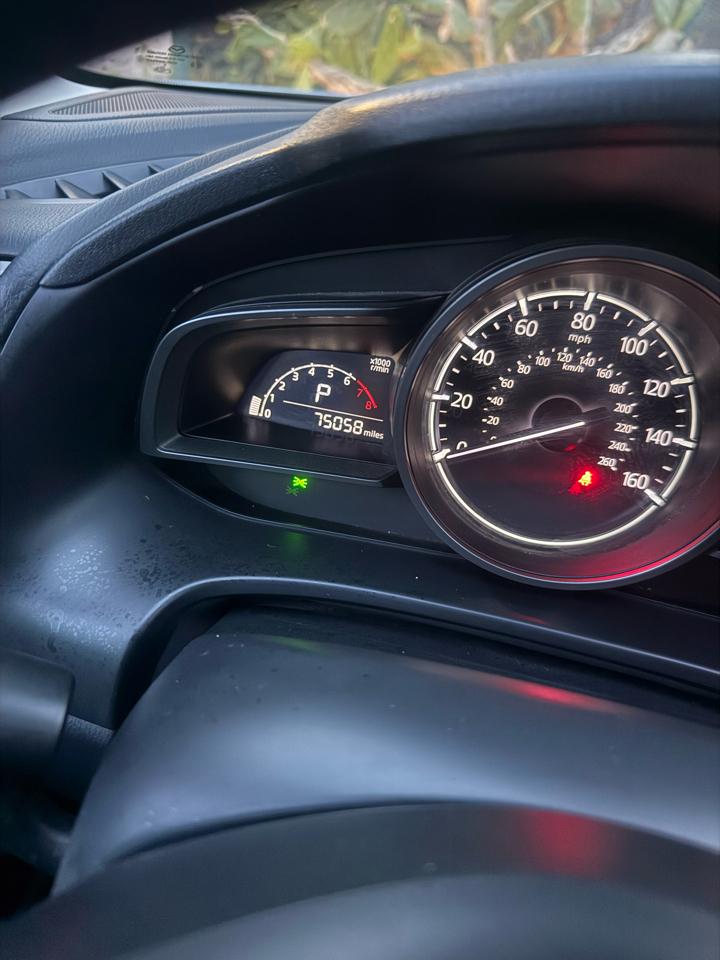 Mazda MAZDA3 i Touring AT 4-Door 2017