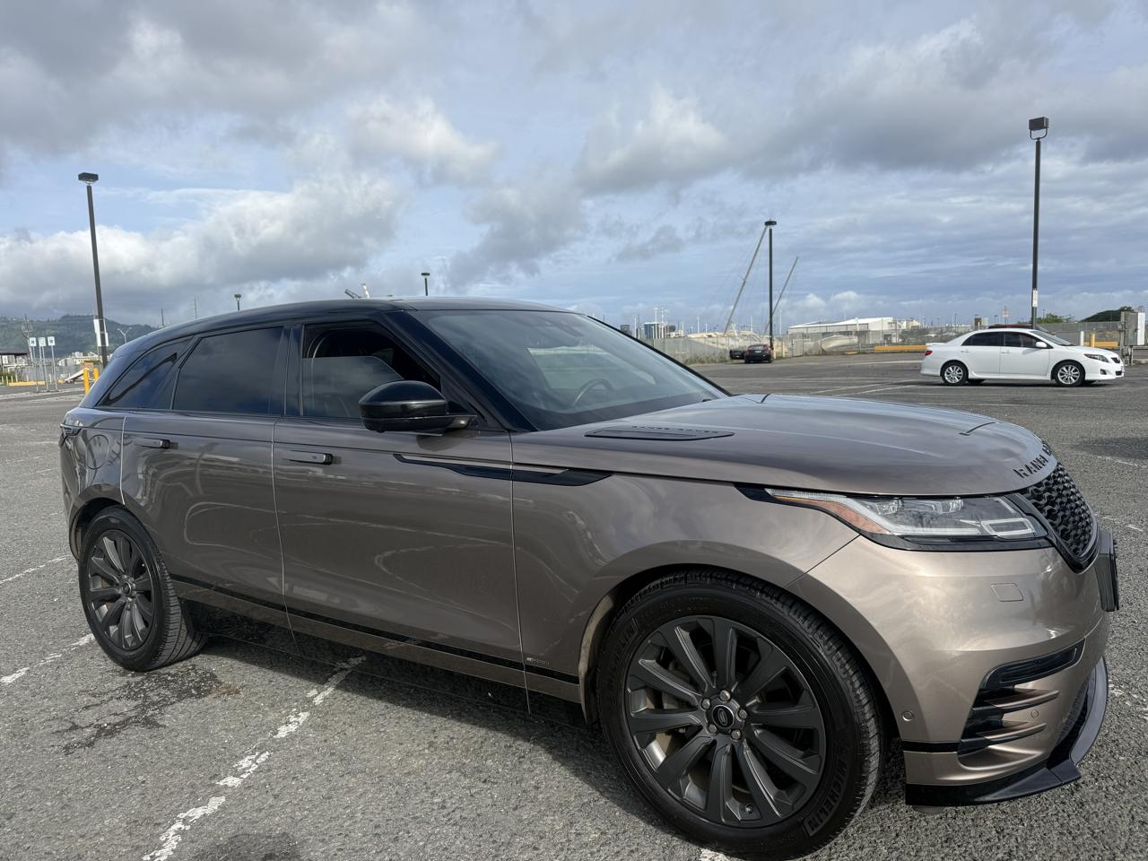 Land Rover Range Rover Velar R-Dynamic SE 2018