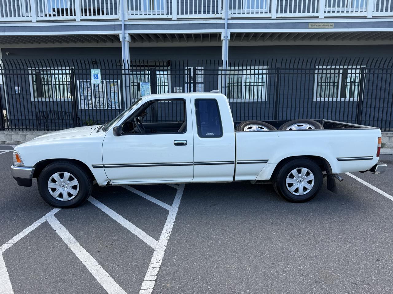 Toyota Pickup DLX V6 Xtracab 2WD 1994