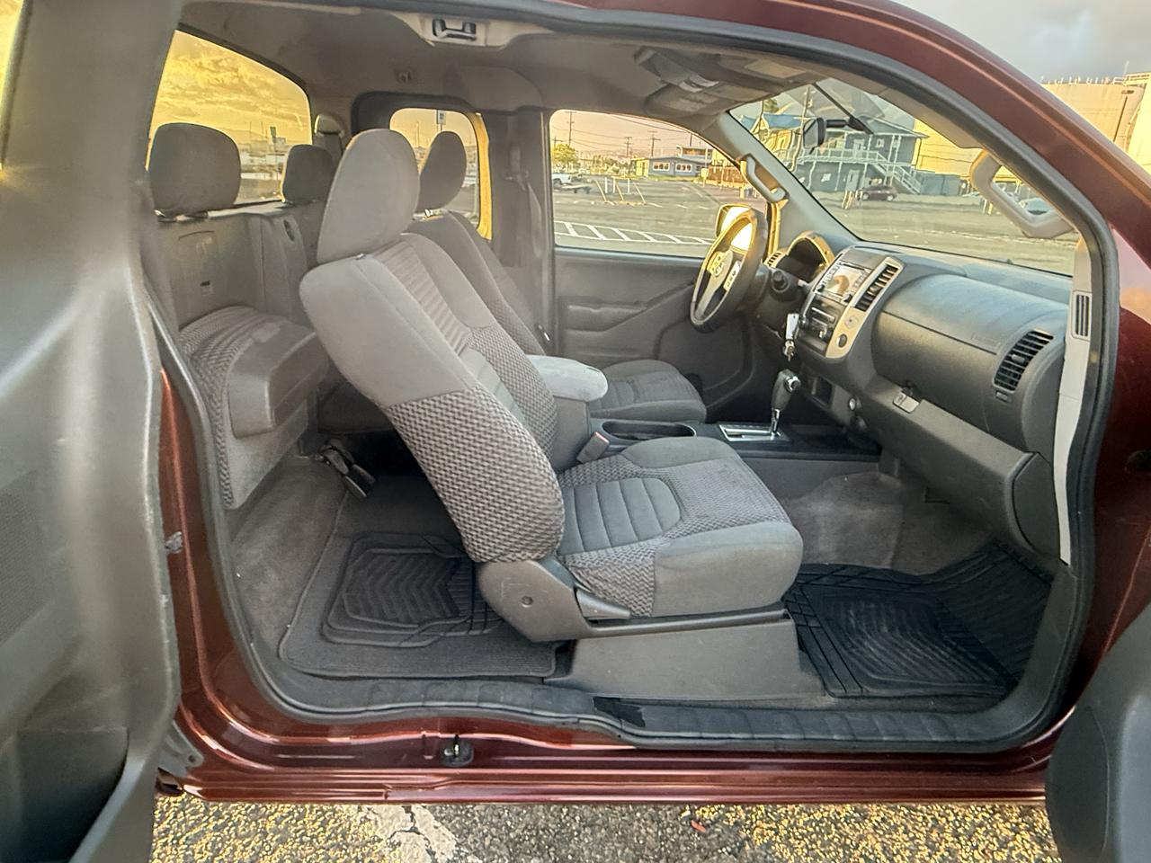 Nissan Frontier SV King Cab 2WD 2016